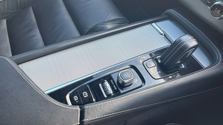 Volvo Xc90 2.0 B5D [235] R DESIGN Pro 5dr AWD Geartronic Diesel Estate